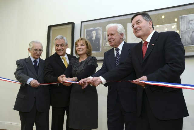 Presidente Piñera inaugura Salón Vicente Huidobro en el Palacio de La Moneda